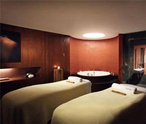 Spa in varanasi